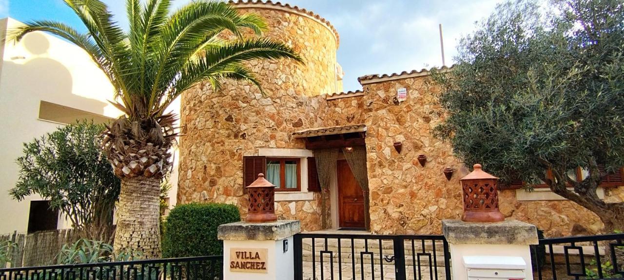 Villa Sanchez In Strandnahe Mit Pool, Jacuzzi, Klima, Wifi, Gas Bbq Сантаньї Екстер'єр фото