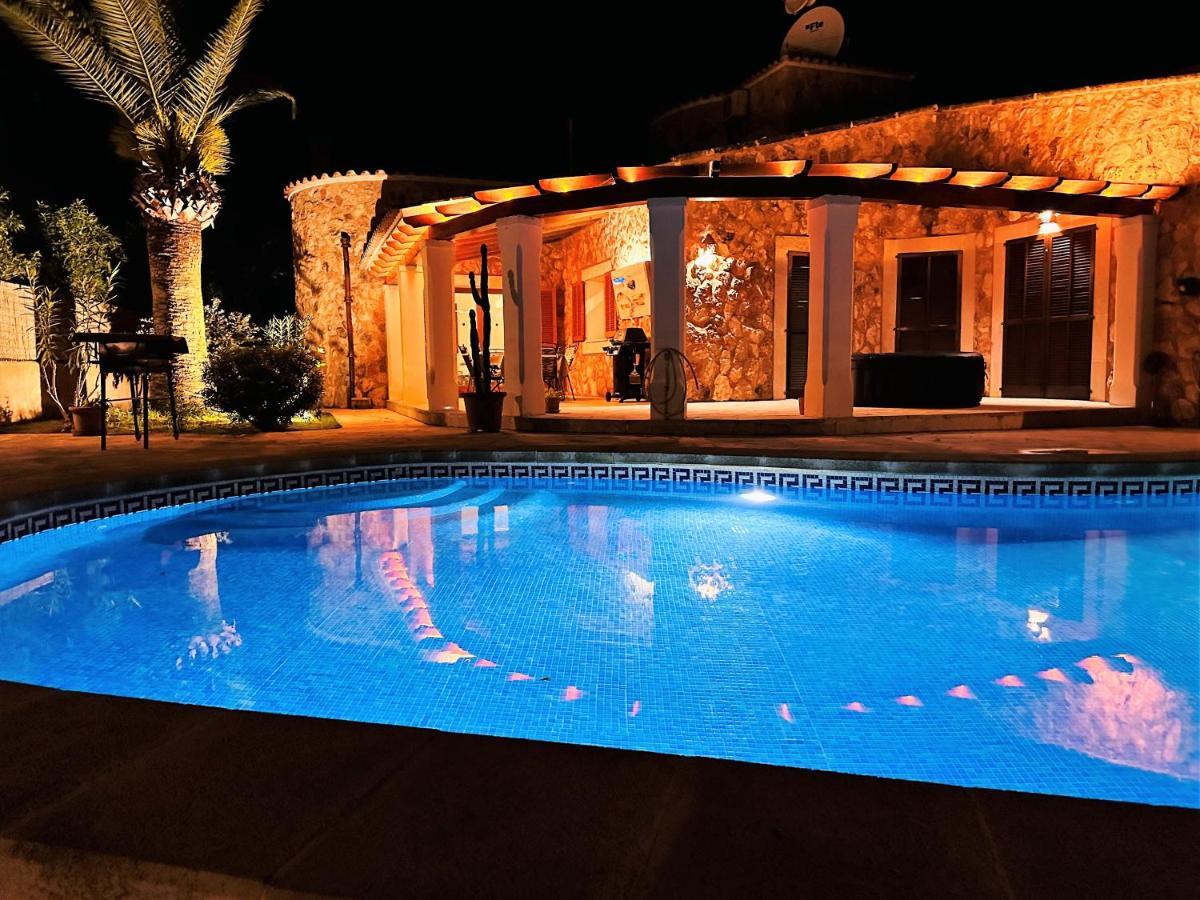 Villa Sanchez In Strandnahe Mit Pool, Jacuzzi, Klima, Wifi, Gas Bbq Сантаньї Екстер'єр фото
